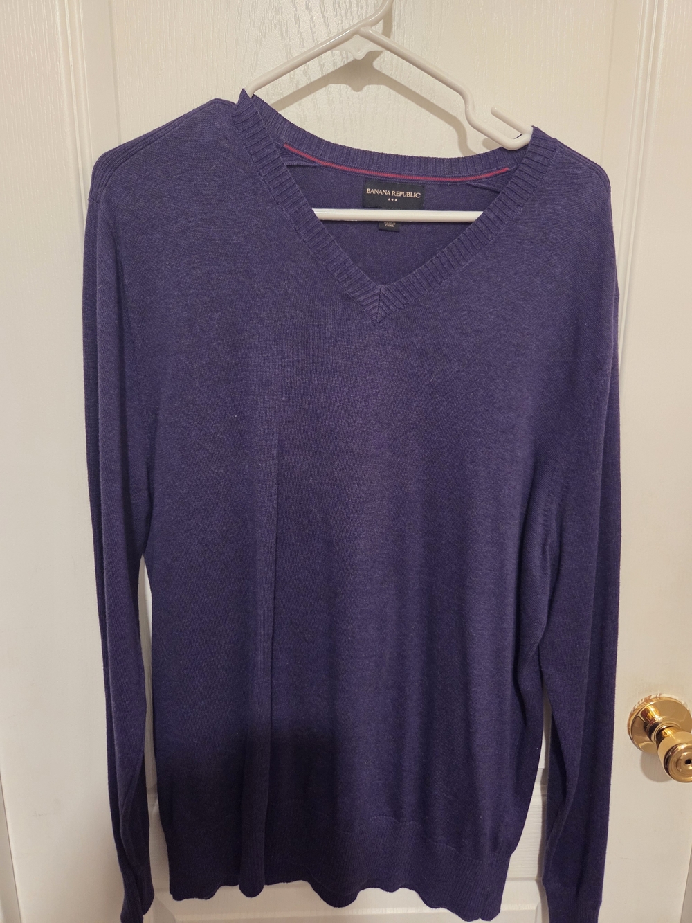Banana Republic Men’s Deep Purple V-Neck Sweater